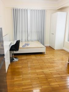 Phòng ngủ The Manor Quận Bình Thạnh Căn hộ The Manor nội thất đầy đủ, hướng Đông.