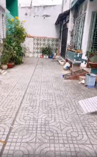 Đường hẻm nhà phố Quận Tân Phú Nhà phố hướng Bắc diện tích sử dụng 148.5m2, đầy đủ nội thất.