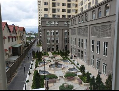 view nhìn ra phía ngoài căn hộ sài gòn mia Căn hộ tầng cao Saigon Mia, thiết kế tinh tế, nhiều cửa đón sáng.