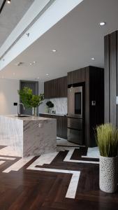 Phòng bếp Gateway Thảo Điền, Quận 2 Căn hộ duplex Gateway Thảo Điền thiết kế phong cách Bắc Âu.