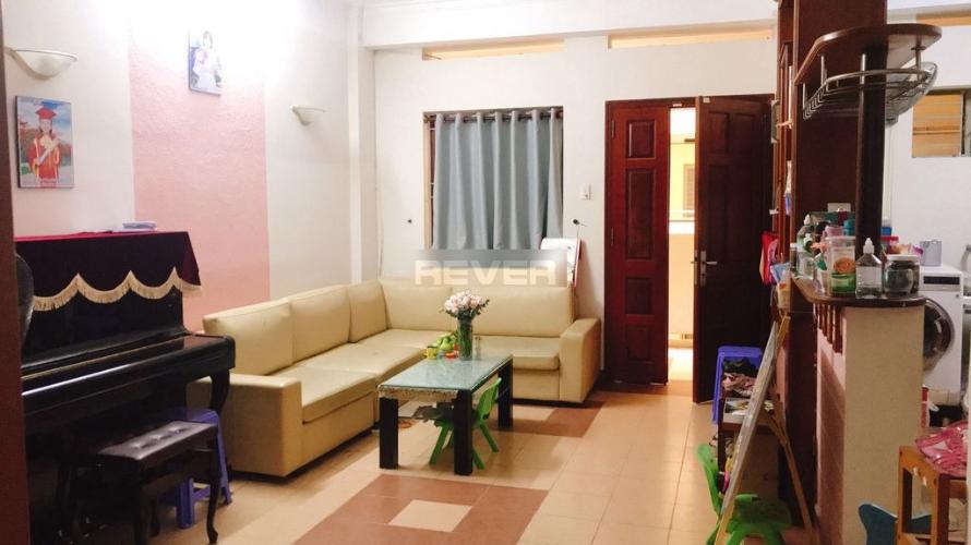 Phòng khách căn hộ Chung cư Khánh Hội 1, Quận 4 Căn hộ Chung cư Khánh Hội 1 tầng 8 thoáng mát, đầy đủ nội thất.