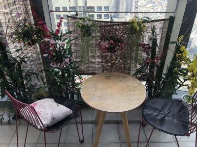  Căn hộ Vinhomes Central Park có 2 phòng ngủ, bàn giao nội thất đầy đủ.