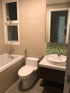 Phòng tắm Dragon Hill 2, Nhà Bè Căn hộ Dragon Hill 2 nội thất đầy đủ, view yên tĩnh.