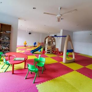 Tiện ích The Botanica, Tân Bình Căn hộ The Botanica tầng trung, view thành phố sầm uất.