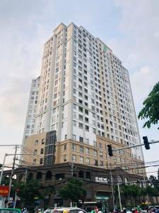 Căn hộ Garden Gate, Quận Phú Nhuận Căn hộ Garden Gate tầng 16 view thành phố sầm uất, đầy đủ nội thất.