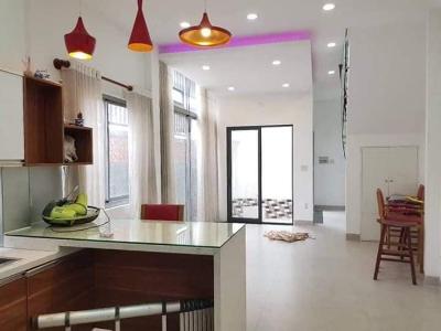 Nhà phố đường xe tải rộng rãi khu dân trí cao, diện tích 61m2.