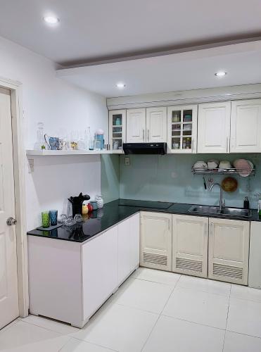 Phòng bếp chung cư Phan Xích Long, Phú Nhuận Căn hộ chung cư Phan Xích Long hướng Tây Bắc, đầy đủ nội thất.