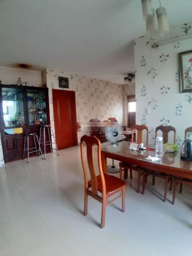 Căn hộ Chung cư An Bình, Quận Tân Phú Căn hộ Chung cư An Bình tầng 1 tiện di chuyển, đầy đủ nội thất hiện đại.