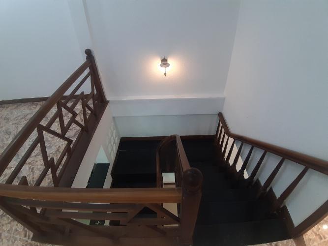 Bên trong nhà phố Lê Văn Thọ, Gò Vấp Nhà phố hẻm xe hơi mới xây, thiết kế hiện đại tinh tế.