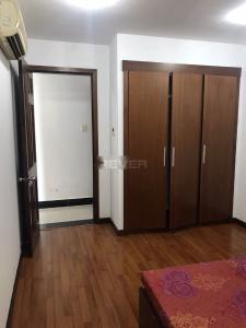 Phòng ngủ Chánh Hưng Giai Việt, Quận 8 Căn hộ Chánh Hưng Giai Việt tầng trung, nội thất đầy đủ.