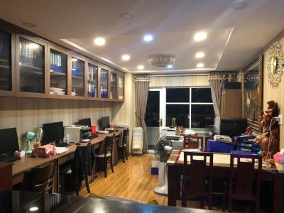 Phòng bếp căn hộ The Splendor, Gò Vấp Căn hộ The Splendor tầng trung view thành phố, nội thất cơ bản.