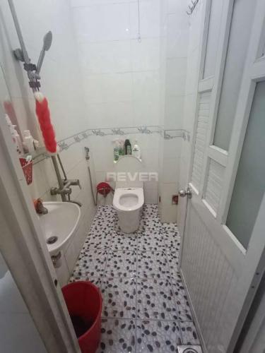 Nhà phố Quận 9 Nhà phố diện tích 52m2 đường xe hơi di chuyển thoải mái.