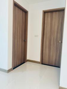 Không gian căn hộ Sunwah Pearl, Bình Thạnh Căn hộ Sunwah Pearl cửa hướng Tây Bắc view thoáng mát, nội thất cơ bản.