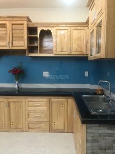 Bên trong nhà phố Phan Văn Trị, Bình Thạnh Nhà phố diện tích 45m2, kết cấu 4 tầng, bàn giao nội thất cơ bản.