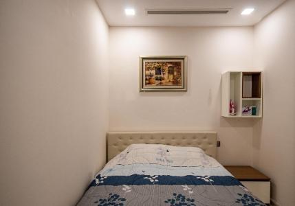 Phòng ngủ căn hộ Vinhomes Golden River Căn hộ Vinhomes Golden River view thành phố, nội thất đầy đủ.