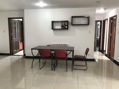 Phòng ăn Chánh Hưng Giai Việt, Quận 8 Căn hộ Chánh Hưng Giai Việt tầng trung, nội thất đầy đủ.