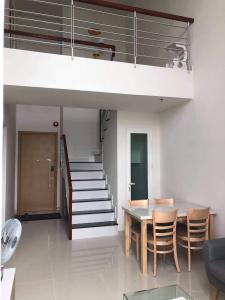 Phòng ăn căn hộ Vista Verde Quận 2 Căn hộ Duplex Vista Verde tầng trung, đầy đủ nội thất.