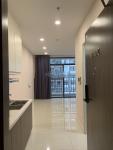 Căn hộ Officetel Central Premium tầng trung, view hồ bơi.