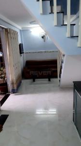 Nhà phố có sổ hồng riêng, bàn giao ngay, view hướng Bắc.