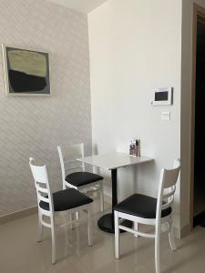 Officetel chung cư River Gate, Quận 4 Office-tel tầng cao chung cư River Gate ban công hướng Tây Bắc.