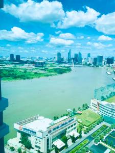 Căn hộ Sunwah Pearl , Quận Bình Thạnh Căn hộ Sunwah Pearl tầng 26 view sông thoáng mát, nội thất cơ bản.