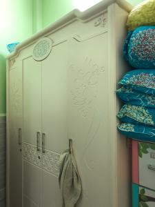 Nhà phố Quận 7 Nhà phố kết cấu 1 trệt 1 lầu hướng Tây, khu dân cư đông đúc.