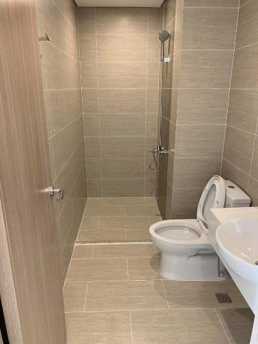 Toilet Vinhomes Grand Park Quận 9 Căn hộ Vinhomes Grand Park view nội khu thoáng mát, tầng trung.