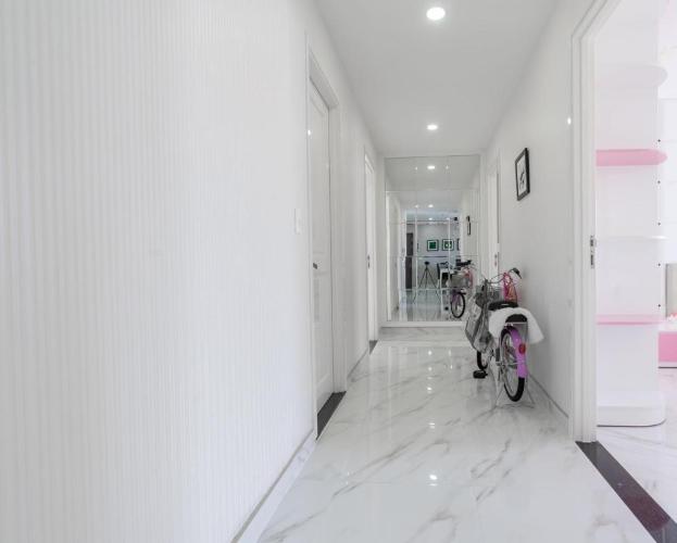 Lobby căn hộ SUNRISE CITY Bán căn hộ Sunrise City 3PN, tầng thấp, diện tích 110m2, sổ hồng, không có nội thất