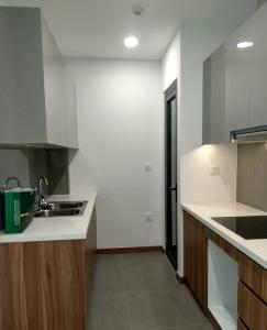 Phòng bếp căn hộ Eco Green Saigon , Quận 7 Căn hộ tầng 5 Eco Green Saigon view thoáng mát, nội thất cơ bản.