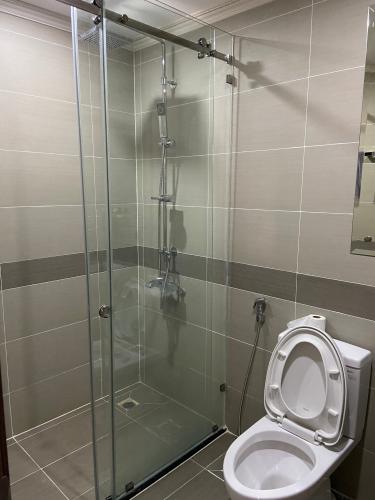 Phòng tắm Homyland Riverside, Quận 2 Căn hộ Homyland Riverside tầng cao, cửa chính hướng Đông Nam.