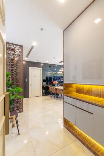 Căn hộ Vinhomes Golden River, Quận 1 Căn hộ Vinhomes Golden River tầng cao, hướng Đông Bắc.