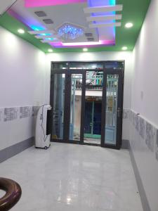 Bên trong nhà phố Mễ Cốc, Quận 8 Nhà phố khu dân cư khép kín an ninh, nội thất đầy đủ.