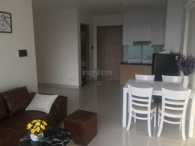 Phòng khách căn hộ Vinhomes Grand Park, Quận 9 Căn hộ Vinhome Grand Park hướng Bắc, bàn giao đầy đủ nội thất.