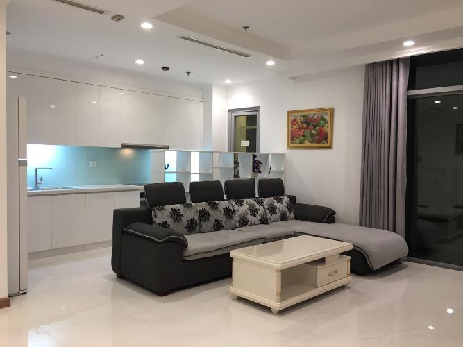 Phòng khách Vinhomes Central Park Căn hộ Vinhomes Central Park tầng trung, đầy đủ nội thất.