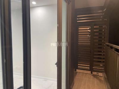 Không gian căn hộ Opal Boulevard, Huyện Dĩ An Căn hộ tầng cao Opal Boulevard ban công hướng Đông Bắc, đón gió mát mẻ.