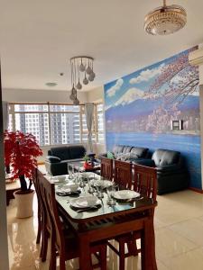 Phòng ăn Saigon Pearl, Bình Thạnh Căn hộ Saigon Pearl đầy đủ nội thất, hướng Đông Nam.