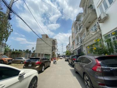 Đường hẻm nhà phố Quận Thủ Đức Nhà phố hẻm nhựa rộng 12m, sát chung cư 4S Linh Đông, đầy đủ nội thất.