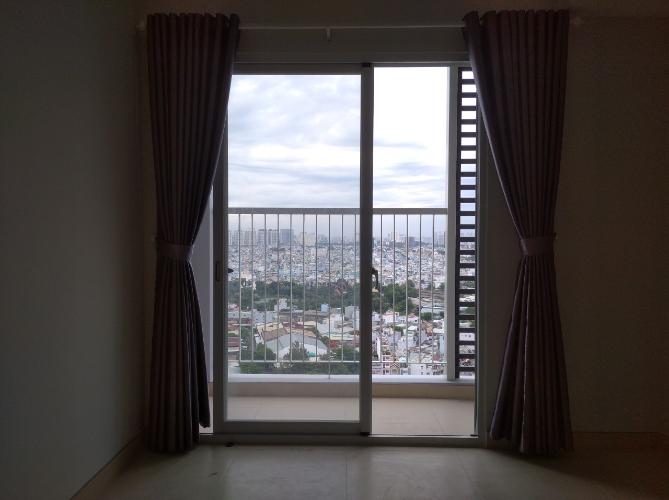 Phòng khách căn hộ Carillon 7, Tân Phú Căn hộ Carillon 7 tầng 10 nội thất cơ bản, tiện ích đầy đủ.