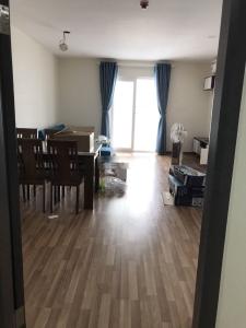 Phòng khách căn hộ Diamond Riverside, Quận 8 Căn hộ chung cư Diamond Riverside nội thất đầy đủ, view nội khu.