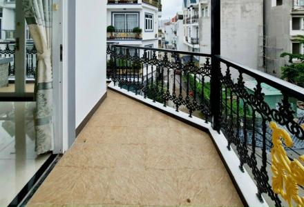 Nhà phố Huyện Nhà Bè Nhà phố diện tích 66m2 có cửa hậu xe hơi đậu trong nhà, nội thất cơ bản.