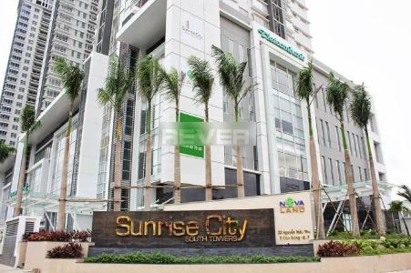 Sunrise CityView, Quận 7 Căn hộ Sunrise City View tầng trung, ban công hướng Nam.