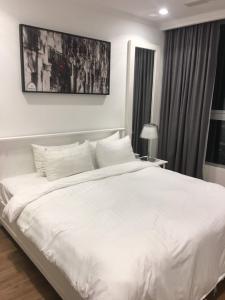 Phòng ngủ căn hộ VINHOMES CENTRAL PARK Bán căn hộ Vinhomes Central Park 1PN, tầng cao, đầy đủ nội thất, view thành phố