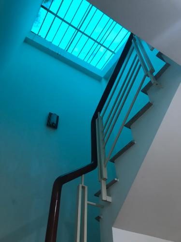 Bên trong nhà phố Quận 1 Nhà phố trung tâm thành phố Quận 1 hướng Nam, đầy đủ nội thất.