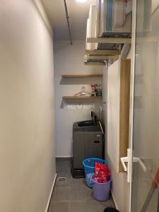 Lô gia Terra Royal Quận 3 Căn hộ Terra Royal trung tâm thành phố, view sông Hoàng Sa.