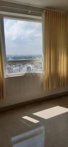 Phòng khách căn hộ Võ Đình Apartment, Quận 12 Căn hộ Võ Đình Apartment tầng 12 view thành phố cực thoáng.