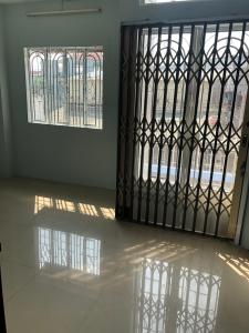 Phòng ngủ nhà phố Bình Tân Nhà phố Bình Tân hướng Đông Nam diện tích 55m2, khu vực dân cư an ninh.