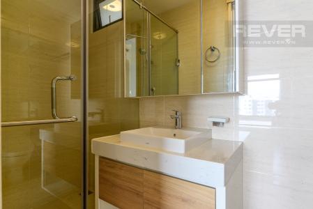 Phòng Tắm 2 Bán căn hộ New City Thủ Thiêm 2PN, đầy đủ nội thất, view nội khu và Landmark 81