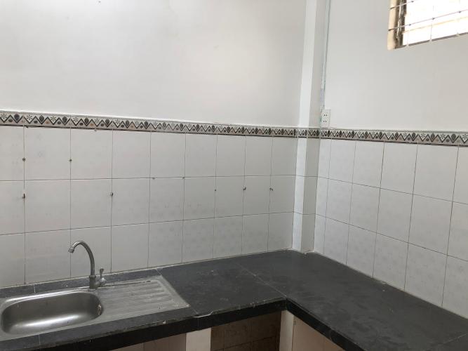 Khu vực bếp nhà phố Nhà phố 1 trệt 1 lầu Quận 1 hẻm xe hơi, thích hợp kinh doanh.