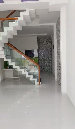 Không gian nhà phố Quận Bình Tân Nhà phố hẻm rộng 7m thông đường số 8 ngay chợ Bình Long, pháp lý đầy đủ.