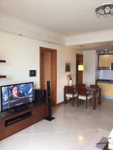 Phòng khách căn hộ The Manor Bán căn hộ cao cấp The Manor đầy đủ nội thất, view thành phố.